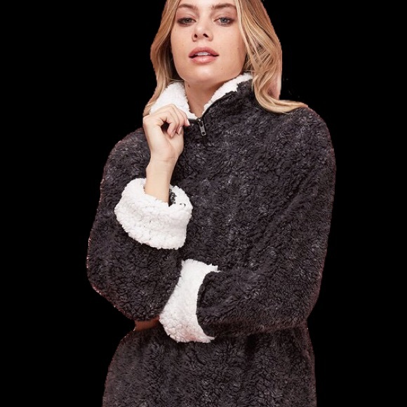 Two-Tone Sherpa Pullover - Picture 3 of 5